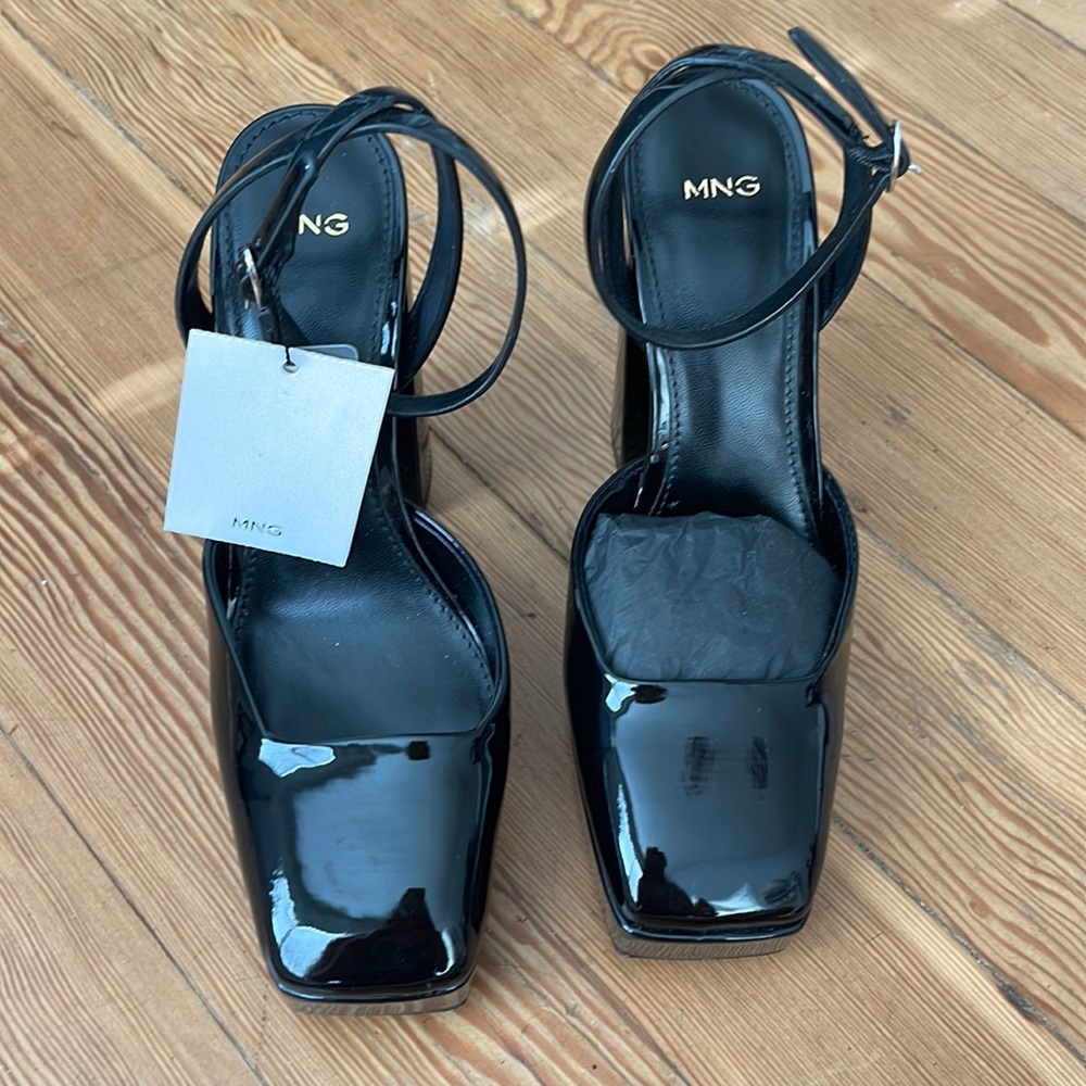 Mango Heels Platform